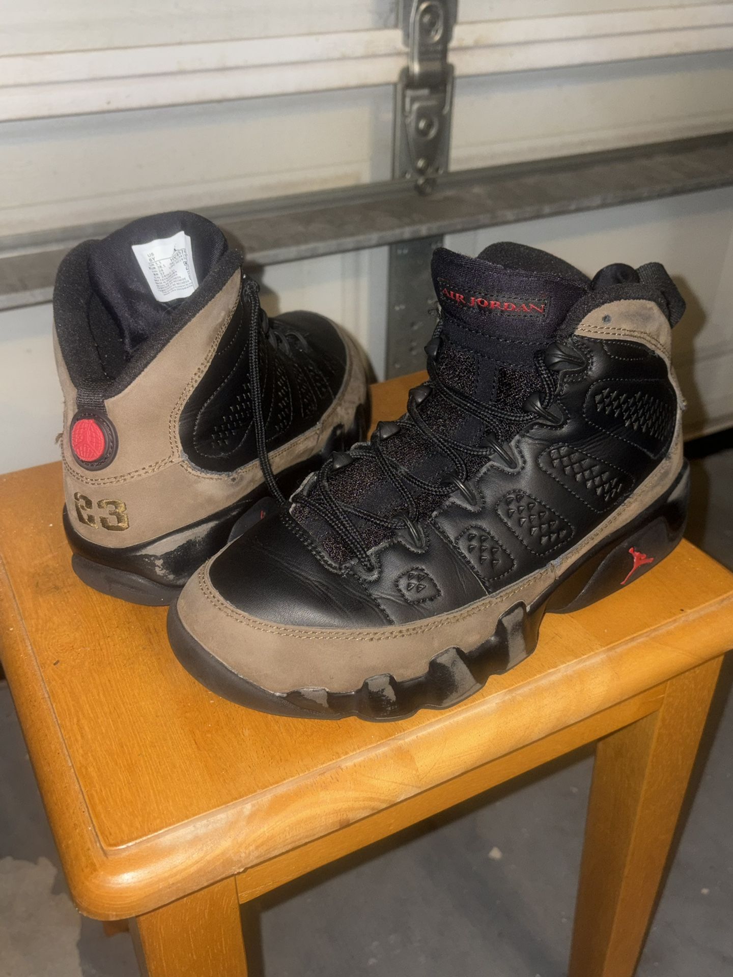 Air Jordan 9 Retros Gs