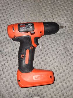 Black & Decker 8V Max drill/driver