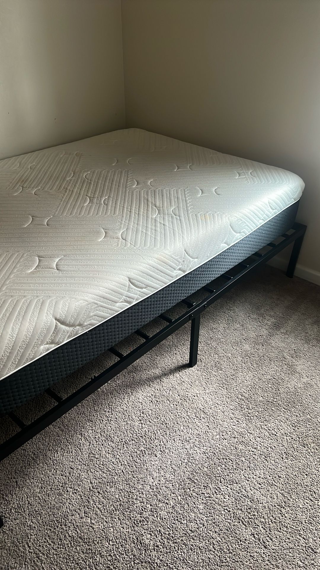 Queen Bed