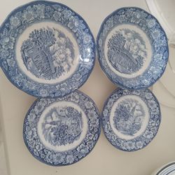 Liberty Blue Dishes 4 Pieces