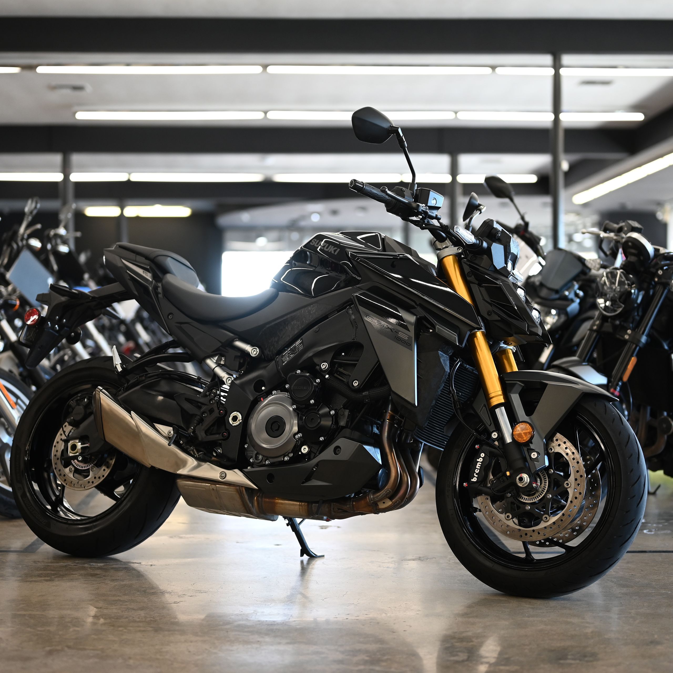 2025 SUZUKI GSXS1000