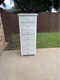 White Wicker 7 Drawer Chest