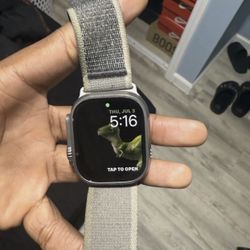 Apple Watch Ultra 2 49MM Titanium Cellular + GPS 