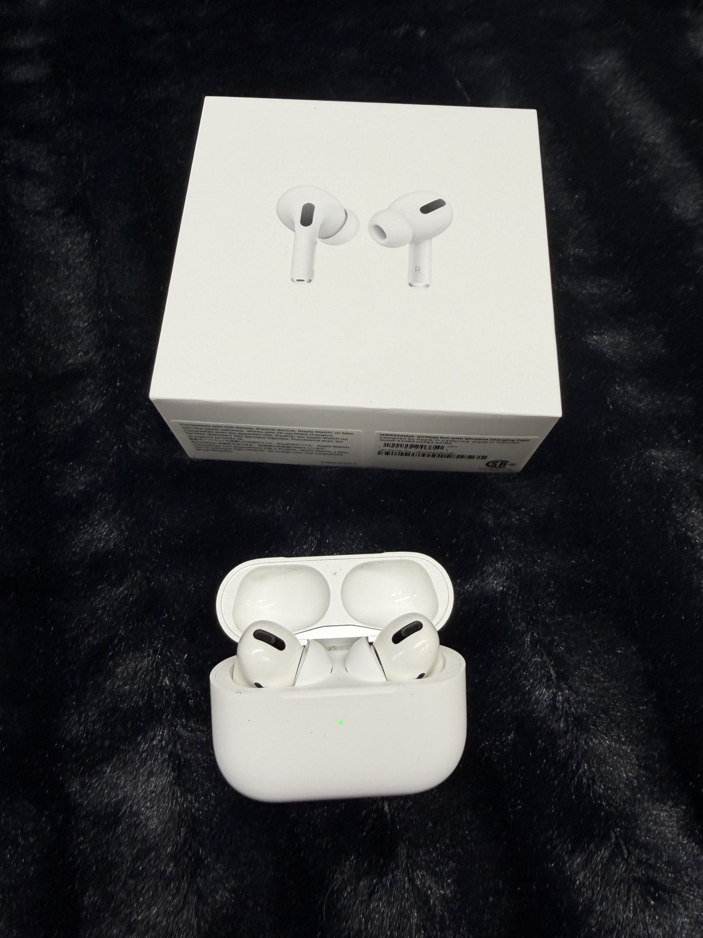 Apple AirPod Pros with Case in great shape! Comes with original packaging and two sets of ear tips! 