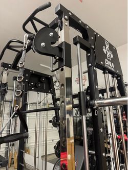 Gym Smith Machine + 255lbs of weight, bench, attachments & 45lb 7ft Barbell