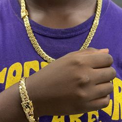 Heavy and Polished Premium x5 Gold plated Miami Cuban Links necklace and bracelet🔥