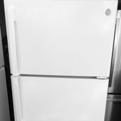 GE Refrigerator 