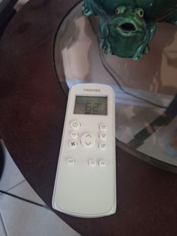 TOSHIBA  A/C