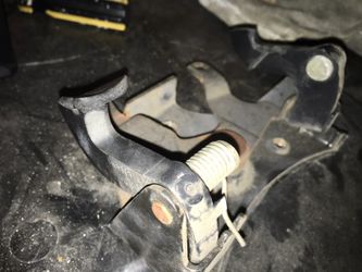Tail-Gate latch