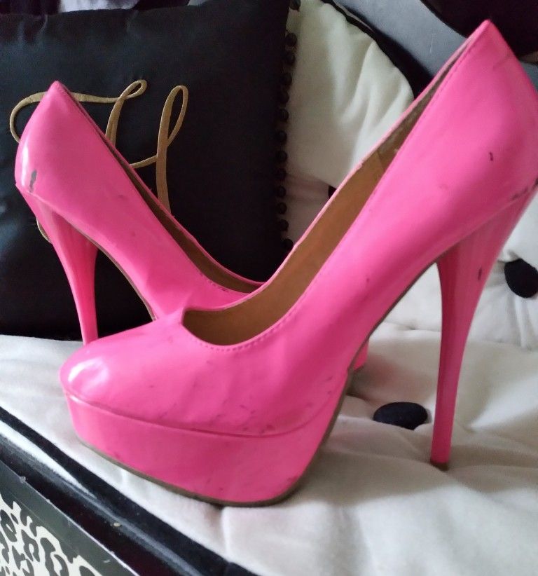 Ladies Charlotte Russe Hot Pink Heels Size 7
