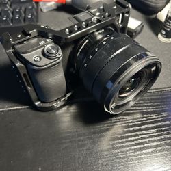 Sony A6400 + 10-18 F4