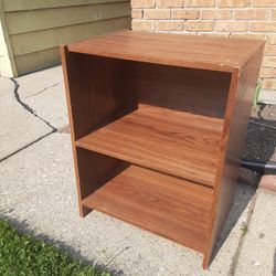 Wood End Table/Night Stand Table 