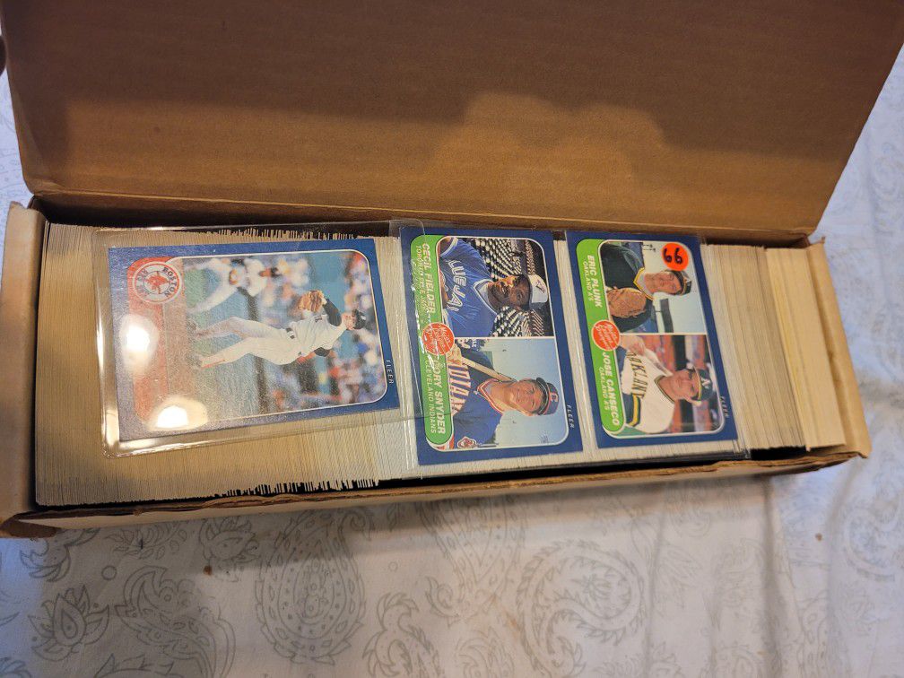 1986 Fleer Complete Set Cecil Fielder Jose Canseco Rookie Cards  Baseball Cards