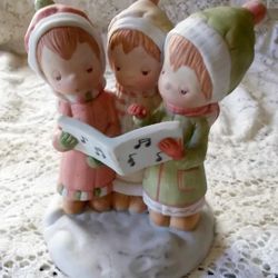 Vintage Betsy Clark " The Sweetest Sound Of Christmas Is The Harmony Of Friends " Figurine