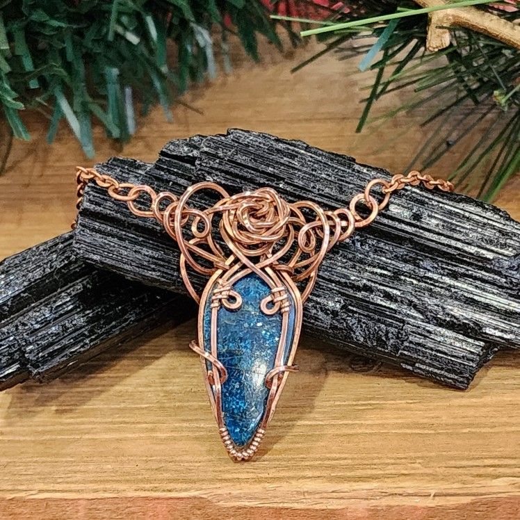 Gemmy Sparkling Apatite Gemstone Wire Wrapped In Copper