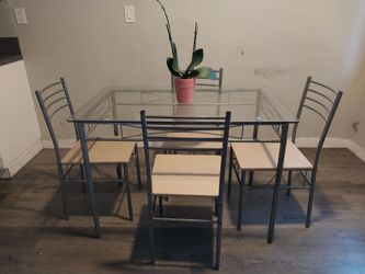 MEDIUM SIZE DINNING SET