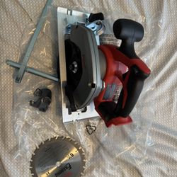 Milwaukee Circular Saw 6-1/2” (165mm)