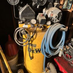 DeWalt air Compressor 20 Gallon 155 PSI