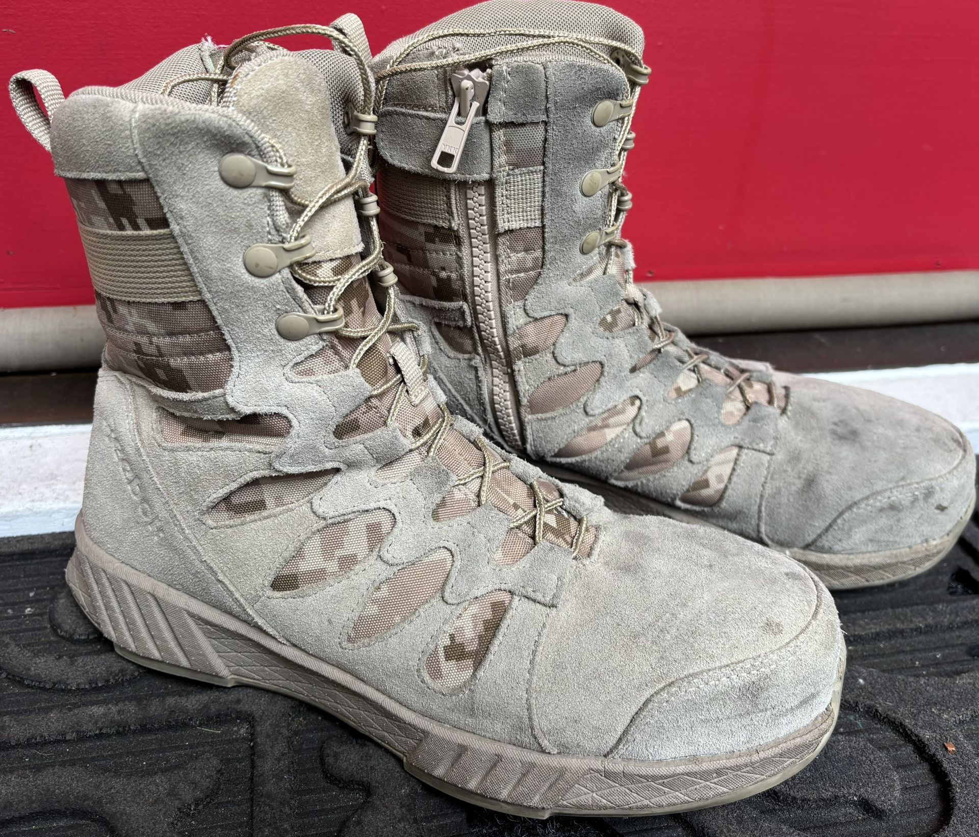 Military Surplus Reebok Steel Toe Lightweight Combat Boots, 10.5 W