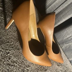 Dress Pumps