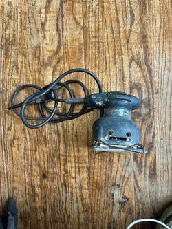 Black + decker Finishing Sander 