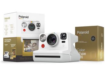 Polaroid Originals Now I-Type Instant Camera - The Golden Gift Box 