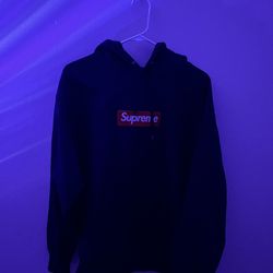 Supreme Hoodie 