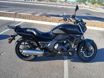 2014 honda ctx 700n ctx700 dct abs automatic - $2,700 (near IKEA south)