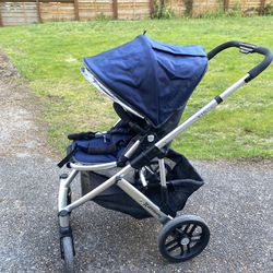 Full 4 Piece Upperbaby stroller Setup + Car seat! 