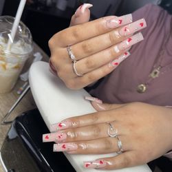 Nails 