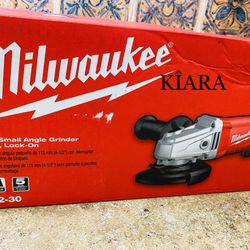 MILWAUKEE  11 Amps—4 1/2” Small Angle Grinder 