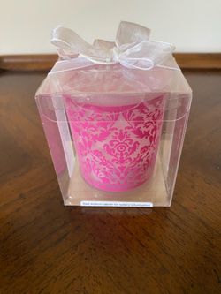 Kate Aspen candle holder with bright pink design and white tea light - set of 1 - BRAND NEW WITH TAGS (NWT)