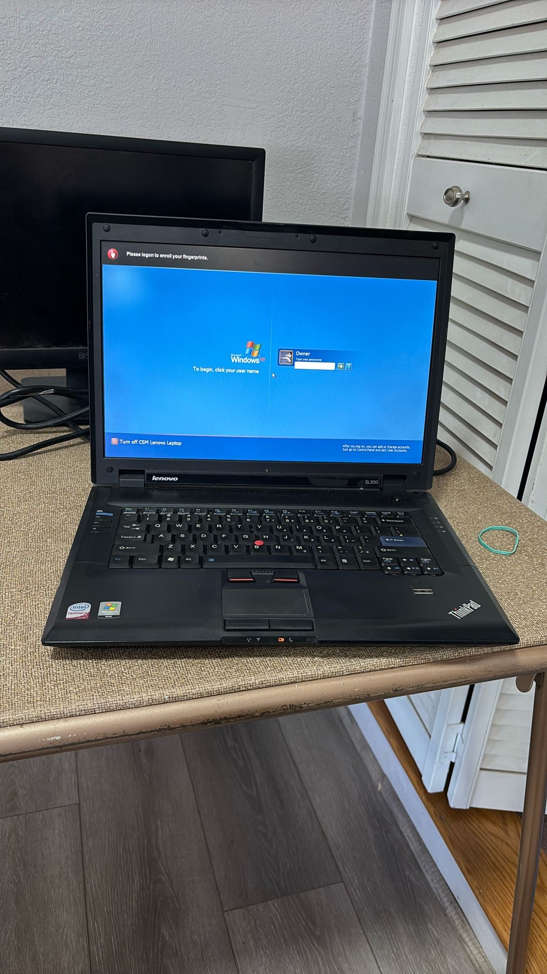 Thinkpad SL500 Laptop Lenovo Needs Updated Windows