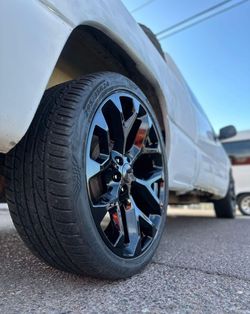 26" New Replica Rims And Tires 305 30 26