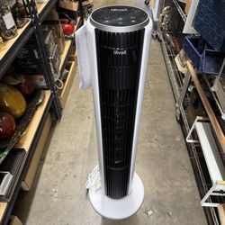 Levoit Classic 36"' Oscillating Smart Tower Fan with Remote Control Excellent Condition Like New