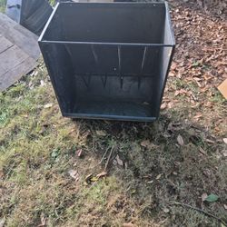 Hay Feeder