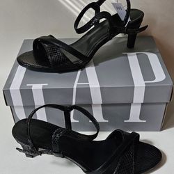 NWT Gap black size 7 snake print Smooth faux leather heels. Round toe. Cross straps at top. Buckle closure at ankle. Heel height: 2.95" with box #bana