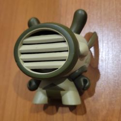 Kidrobot Dunny Series 3 Damon Soule 2006 3-inch vinyl figure with vent mask