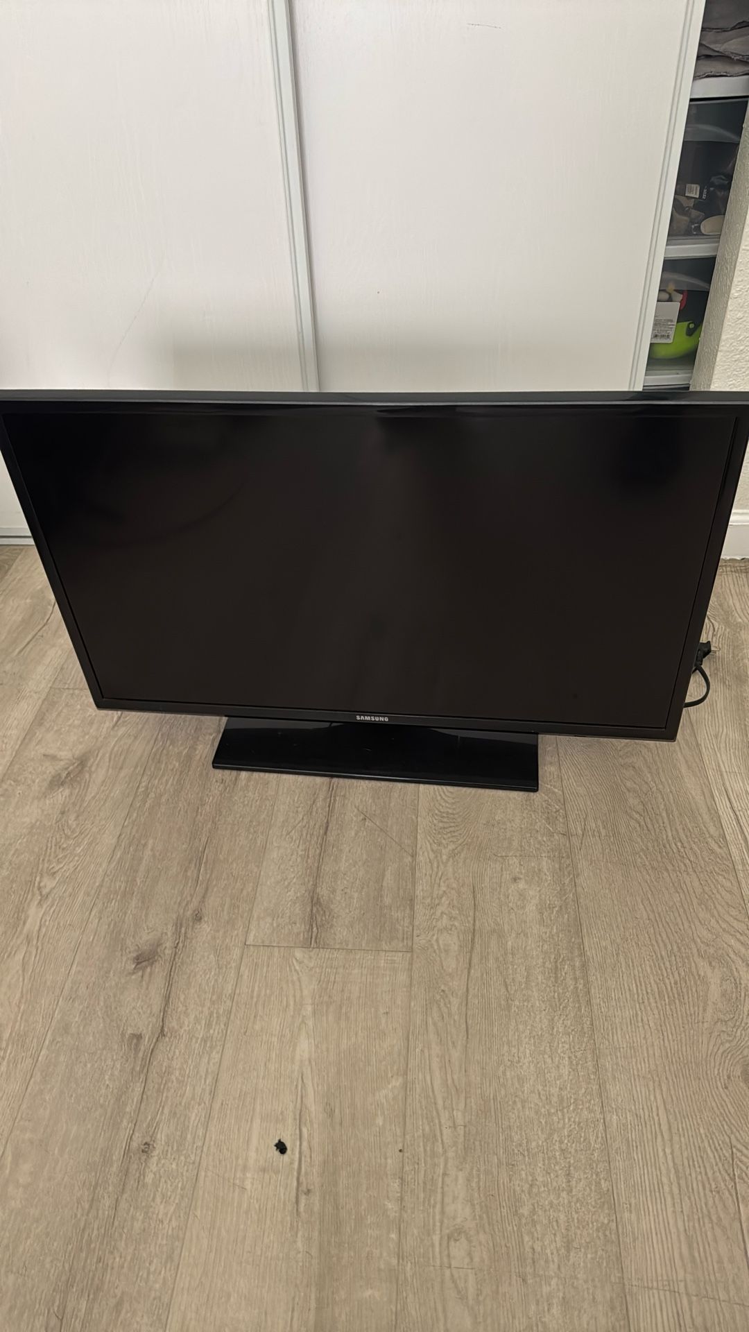 Samsung Tv 32in
