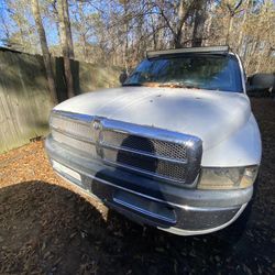White 2001 Dodge Ram 1500