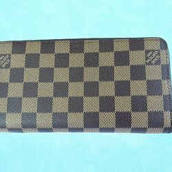 Women’s Long Wallet