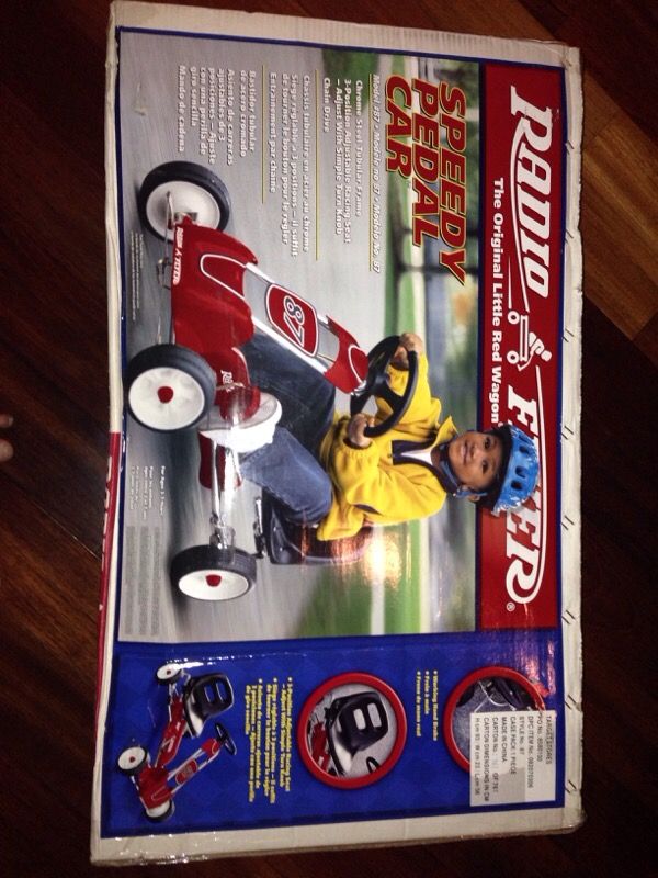 Radio Flyer speedy pedal car 87 NIB