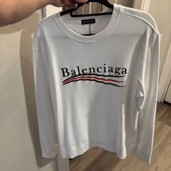 Men’s Sweater Size M/L