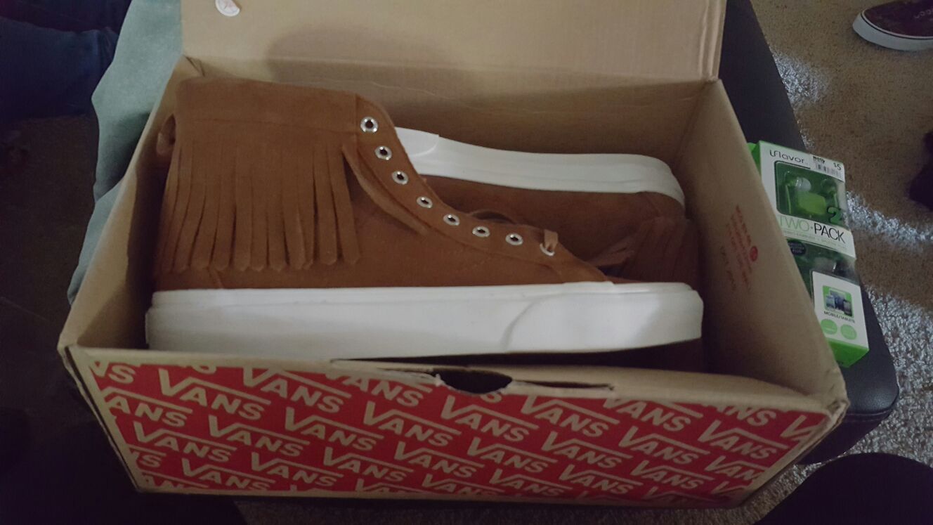 New Vans women's size 9