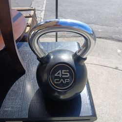 cap kettlebell 45 lbs