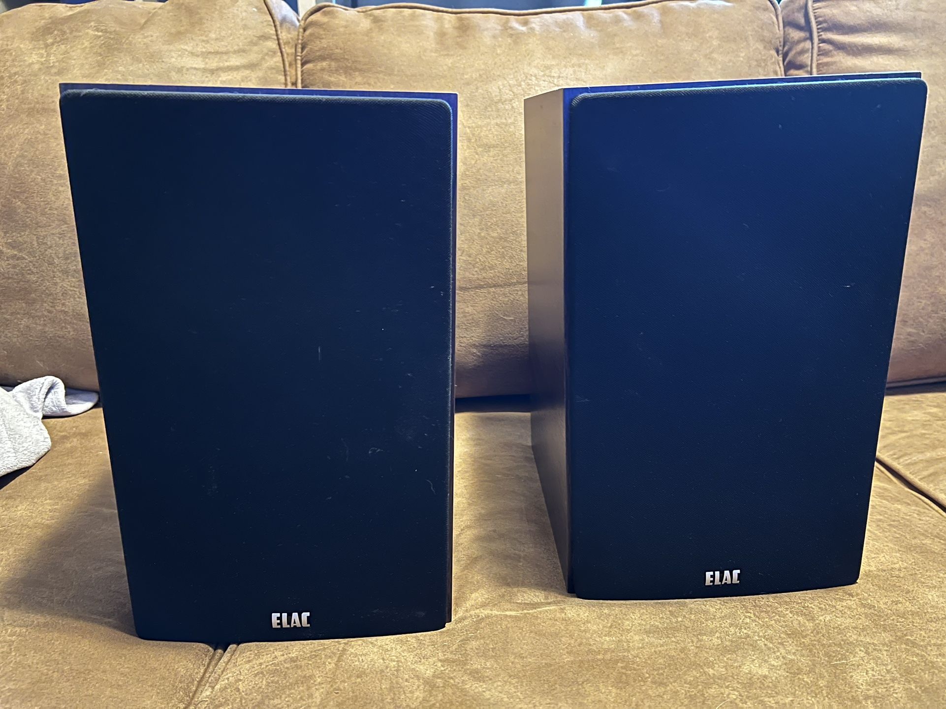 Stanton T.90 Turntable & Elac Debut B6 Speakers