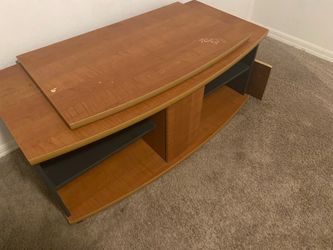 Free TV stand