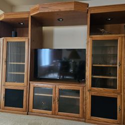 Solid Oak Entertainment Center, 5 Piece, Excellent Condition 