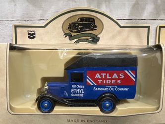Vintage Lledo Chevron Atlas Tires Standard Oil Diecast Truck – Made in England w/ Original Box