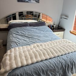 Bedroom Set On Sale